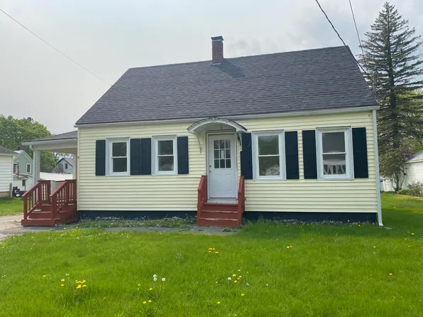 5 Crosby St, Fairfield, ME 04937