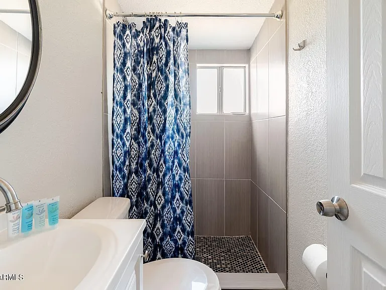 1514 E Fillmore St — Photo 11