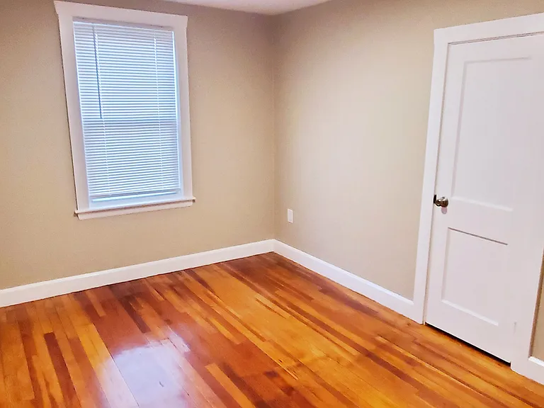 137 Adams St #3 — Photo 11