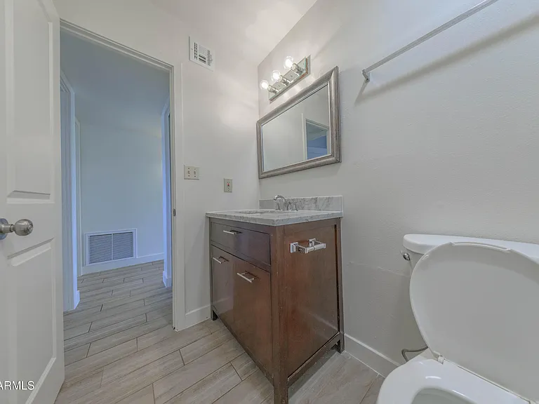 4558 N 15th Ave — Photo 40