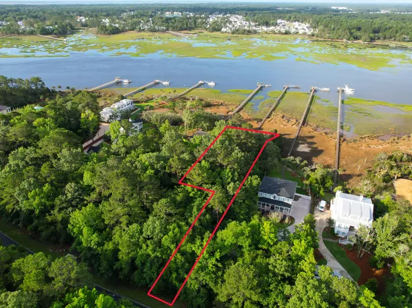 1422 Dupree Creek Dr, Awendaw, SC 29429