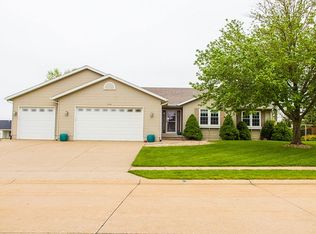 508 W Main St, Long Grove, IA 52756