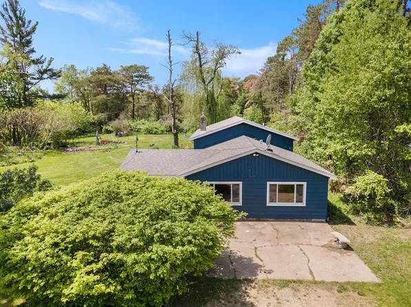 1736 56th St, Fennville, MI 49408