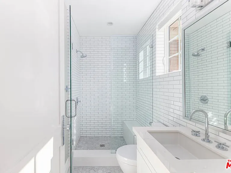 5054 Haskell Ave — Photo 19