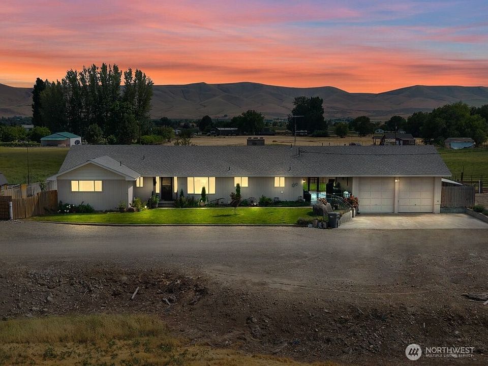 1st image of 7802 Hicks Road