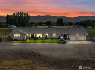 7802 Hicks Road, Grandview, WA 98930