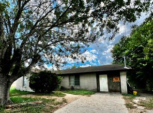 308 Nueces St, Kenedy, TX 78119