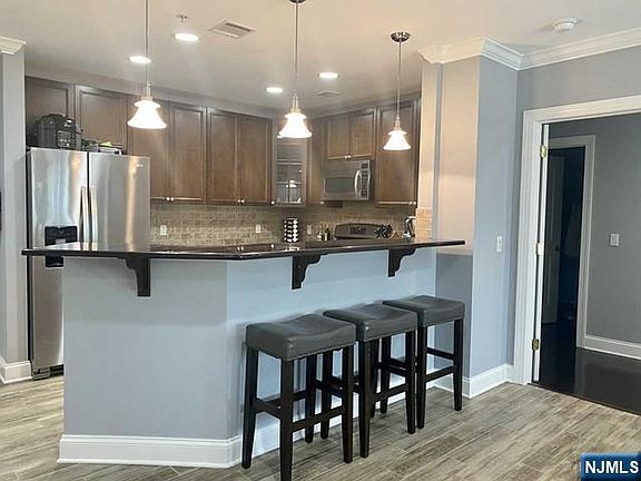 4th image of 54 Polifly Rd APT 104