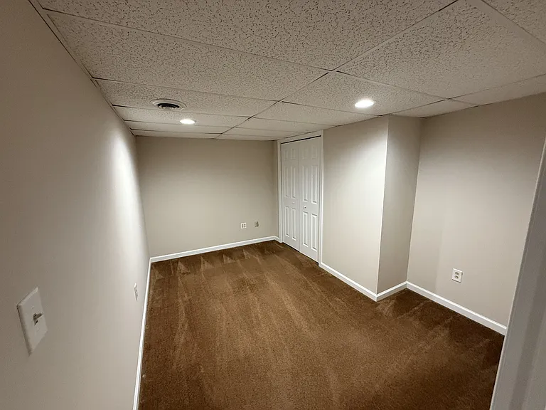 83 Winterberry Ct — Photo 25