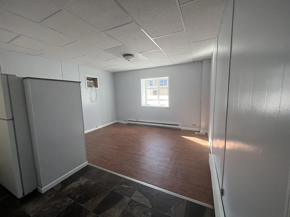 101 Main Ave S #4
