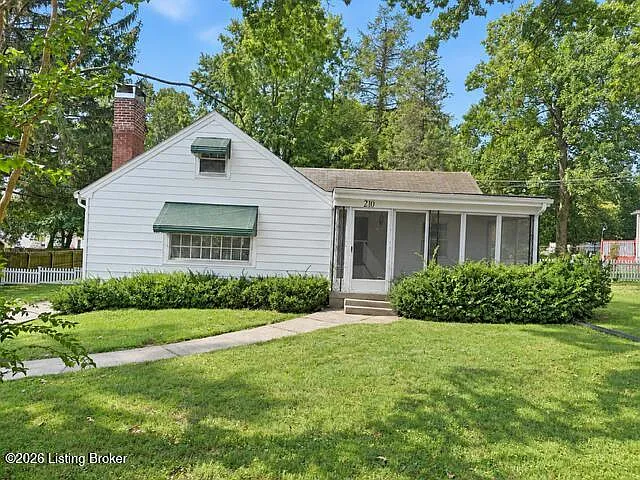 2 bed, 1.0 bath, 800 sqft, $1,200 — Photo 2