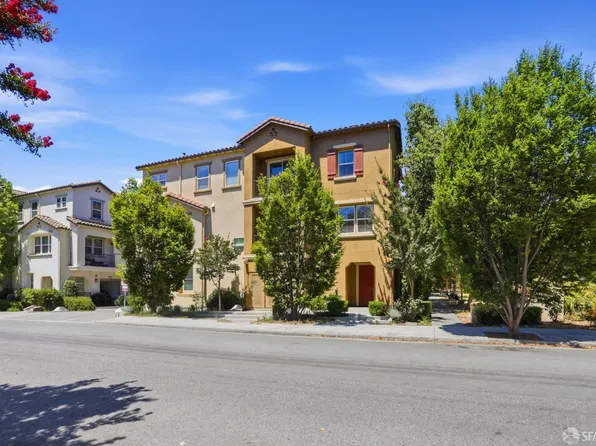 580 Messina Gardens Ln, San Jose, CA 95133