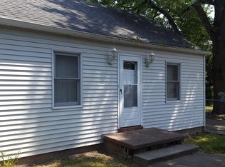 2106 Reo Rd, Lansing, MI 48910