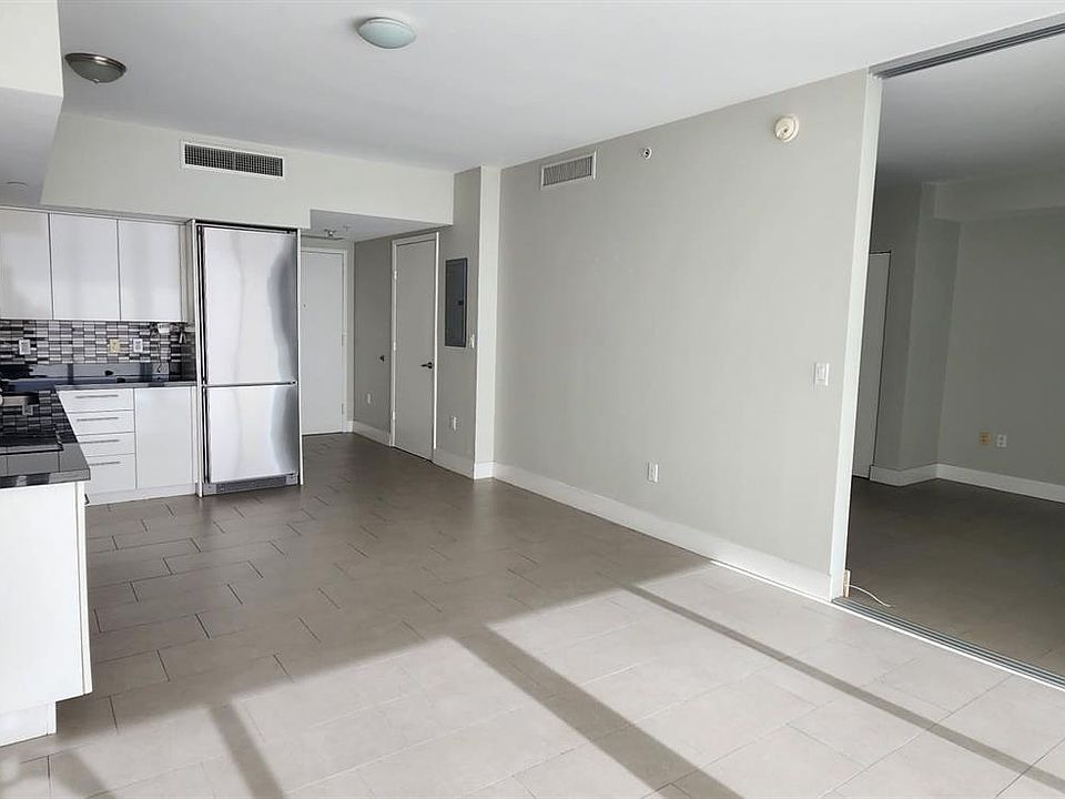 1st image of 92 SW 3rd St APT 4308