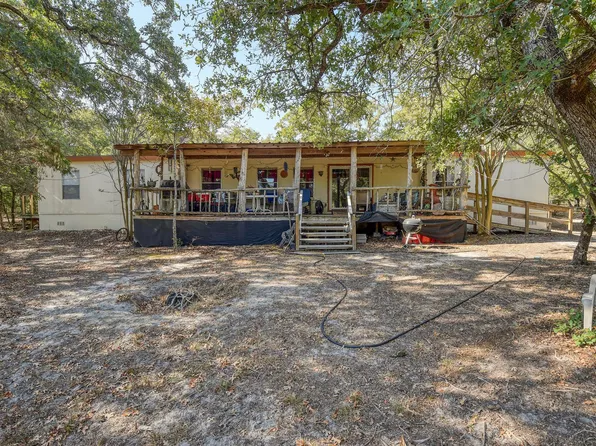 181 Lockwood Rd, Red Rock, TX 78662