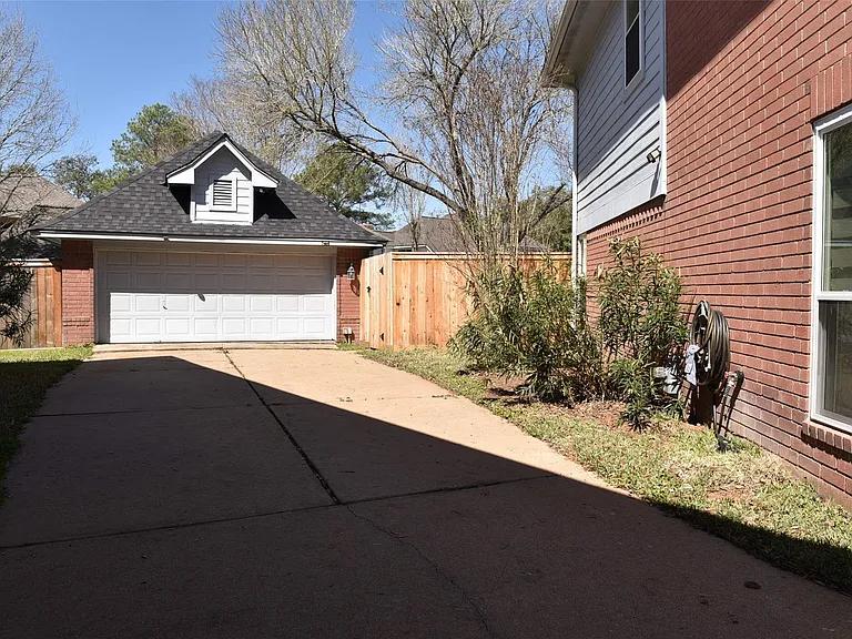 2822 Grants River Cir — Photo 39