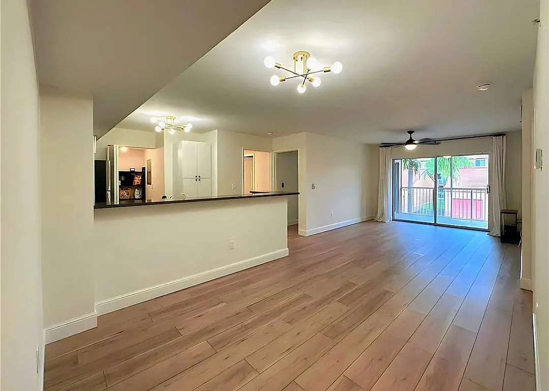 1835 Florida Club Cir — Photo 3