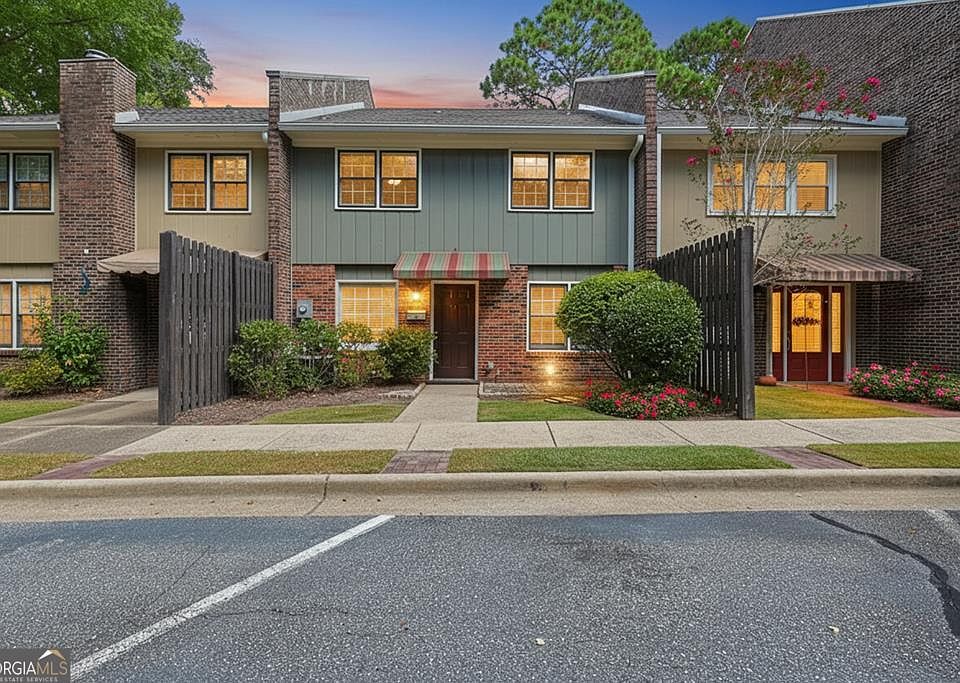 1st image of 6101 River Rd APT 2