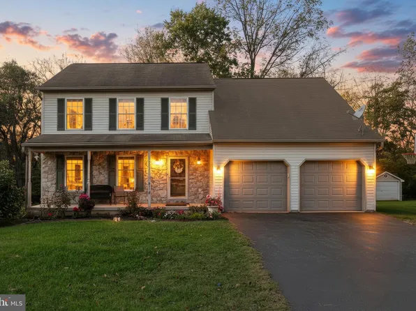 214 Holly Ln, Lancaster, PA 17602