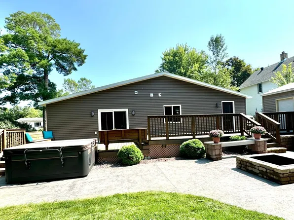 3018 3rd St, Lake Park, MN 56554