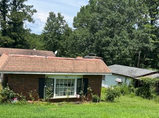 290 Pine Ave, Commerce, GA 30529