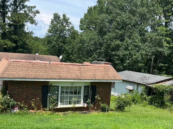 290 Pine Ave, Commerce, GA 30529
