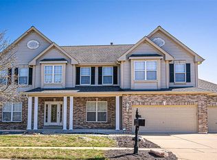 17651 Westhampton Woods Dr, Chesterfield, MO 63005