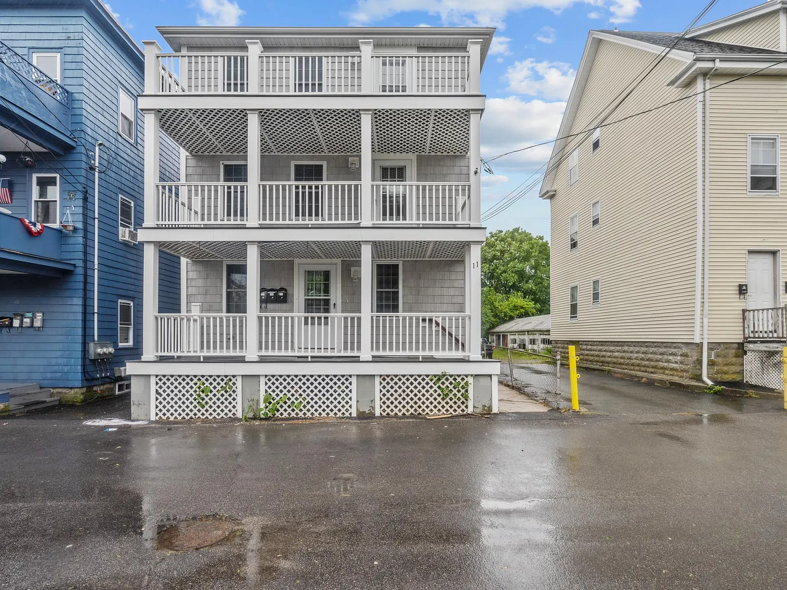 9 bed, 2800 sqft, $7,950 — Photo 2