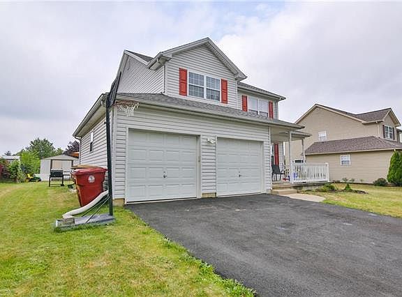 3rd image of 2720 Knollwood Way