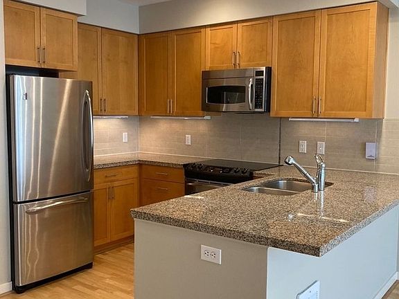 5th image of 180 Harbor Square Loop NE Unit B318