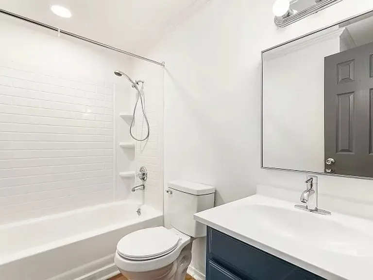 2528 Glenbrook Dr — Photo 8