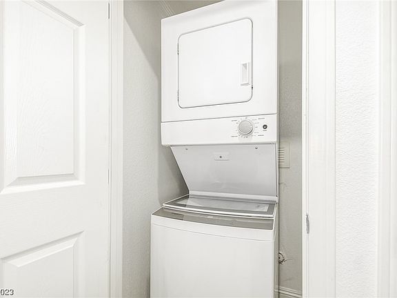 3rd image of 4462 Pineham Ct