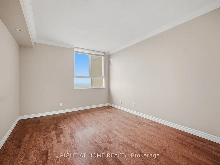 5280 Lakeshore Rd #1104 — Photo 21