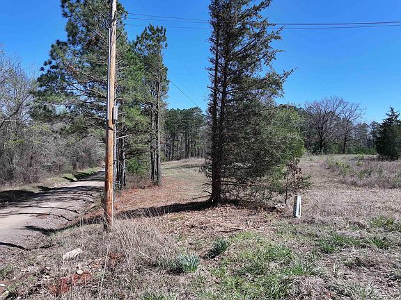 2nd image of 761 Richardson Rd