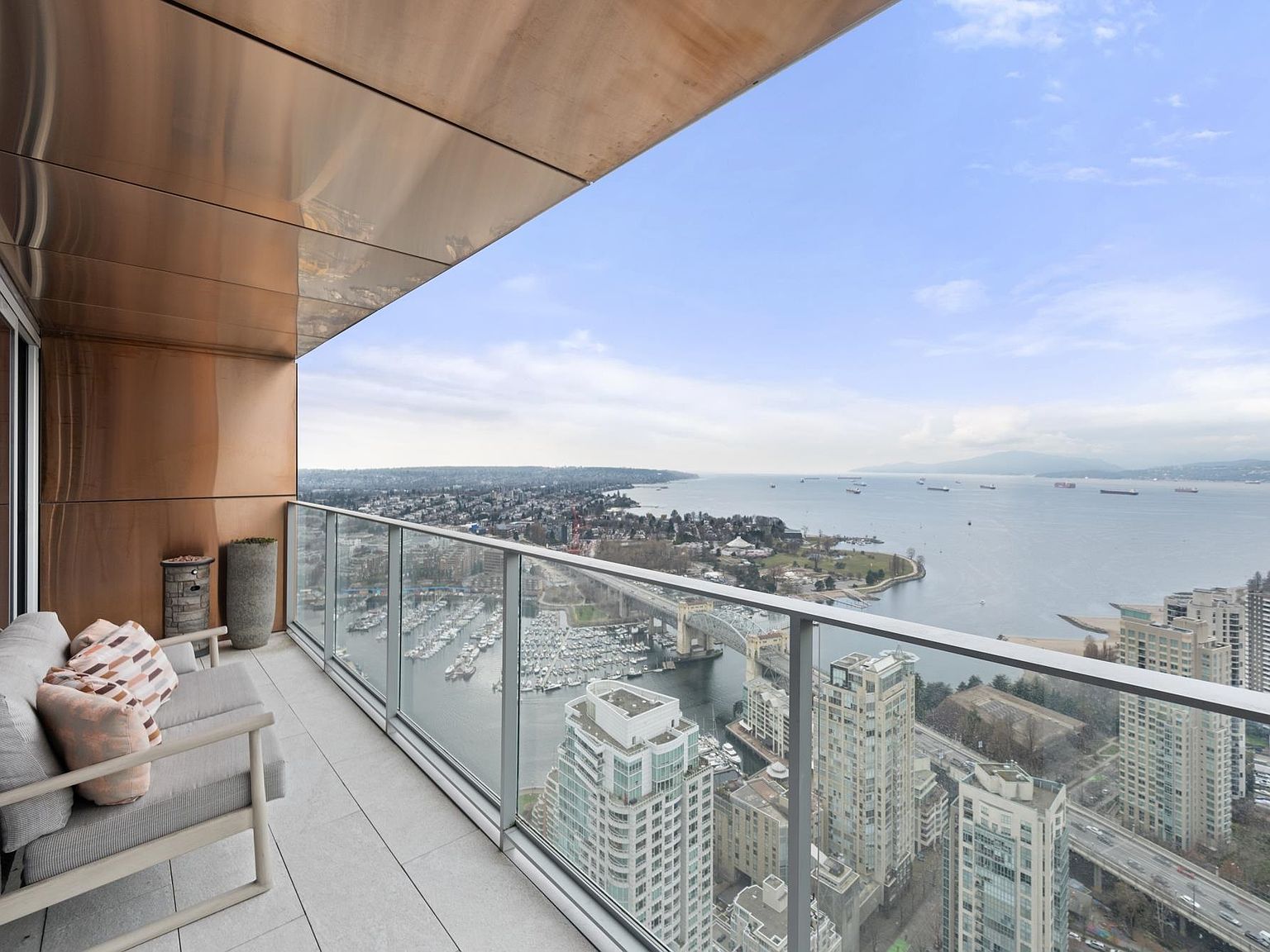 1480 Howe St #5703, Vancouver, BC V6Z 0G5 | MLS #R2876659 | Zillow