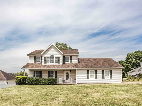102 Revere Cir, Indiana, PA 15701