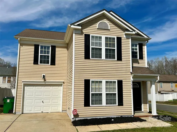 13415 Tartarian Ct, Charlotte, NC 28215