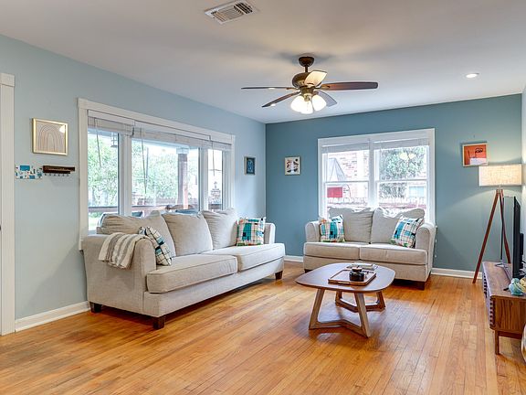 4th image of 4517 Avenue P 1/2