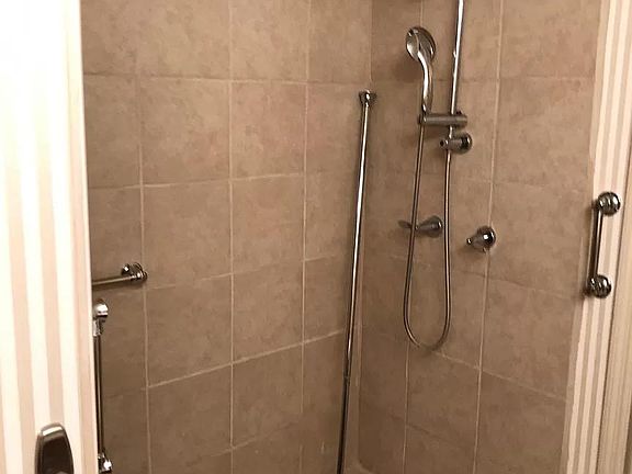 4th image of 316 Park Pl