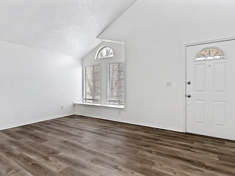 1806 N 350 W — Photo 13