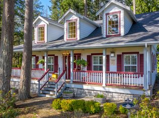 6917 Holiday Blvd, Anacortes, WA 98221