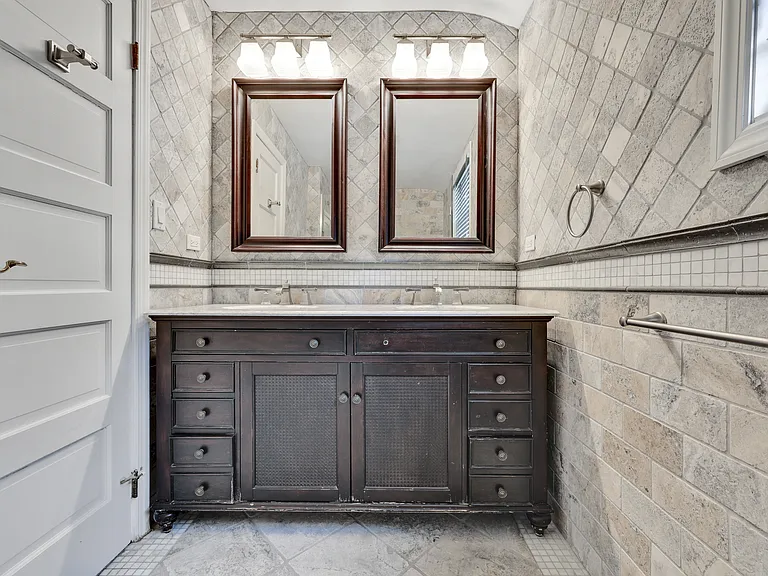 105 Everit Ave — Photo 36