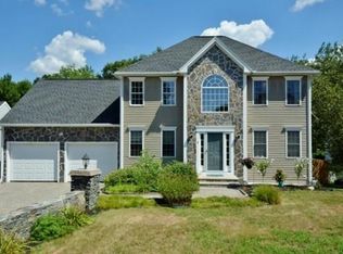 2 Turning Leaf Ln, Millbury, MA 01527
