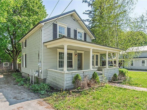 3rd image of 116 Maple St