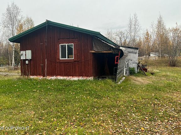 4th image of 1279 N Beaver Lake Rd