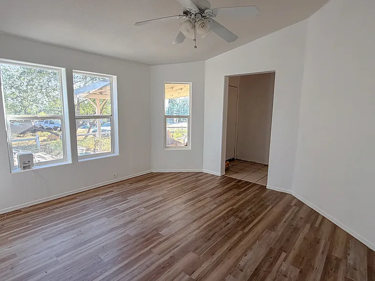 25120 Charina Rd — Photo 16