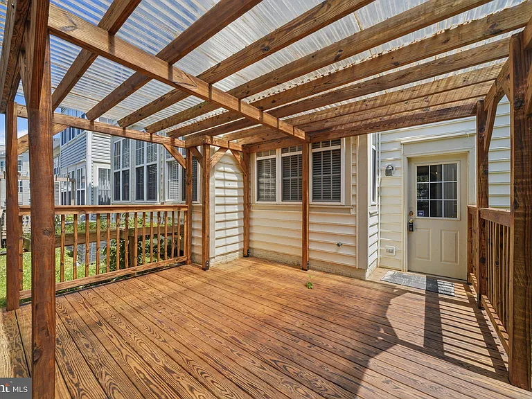 13131 Clarksburg Square Rd — Photo 43