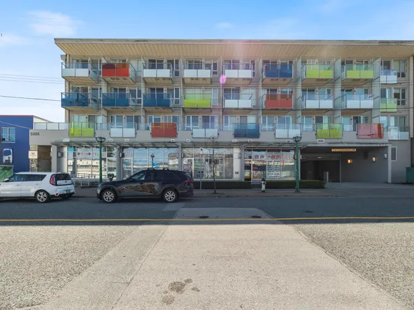 5388 Grimmer St #311, Burnaby, BC V5H 0B9