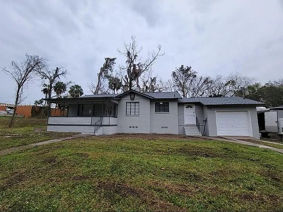 3rd image of 434 SW 2nd St
