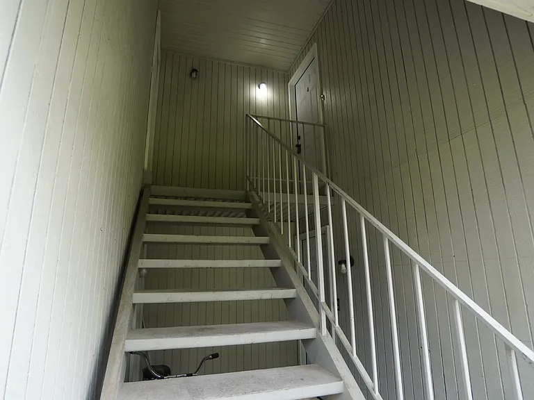 Apartments at 175 Main Street in Farmington — Photo 35